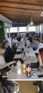 Întâlnirea părților interesate locale – pași spre un mediu mai verde și un stil de viață mai sănătos img 20251110 wa0043