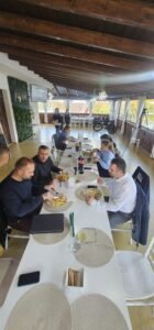 Întâlnirea părților interesate locale – pași spre un mediu mai verde și un stil de viață mai sănătos img 20251110 wa0049